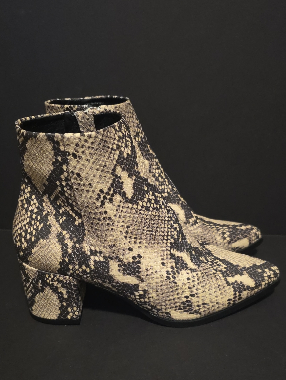 Madden Girl Dafnii Snakeskin Ankle Boots Booties 7.5M